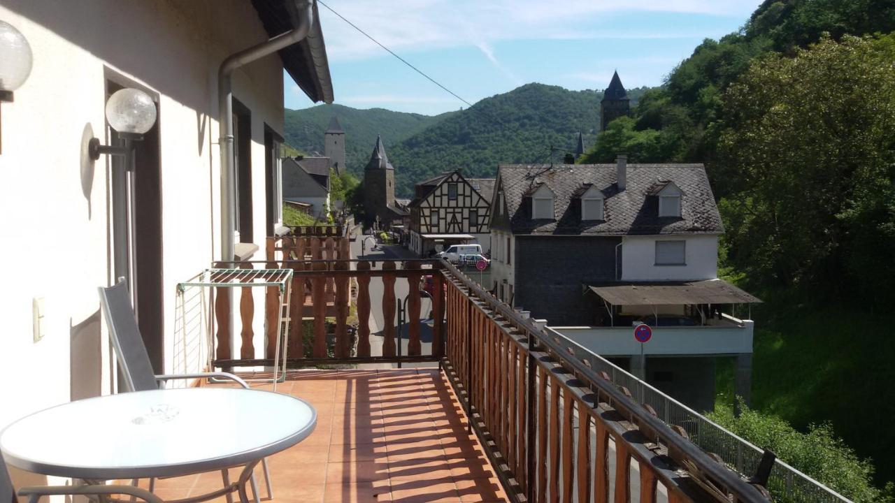 Hotel Pension Winzerhaus Bacharach Exterior foto