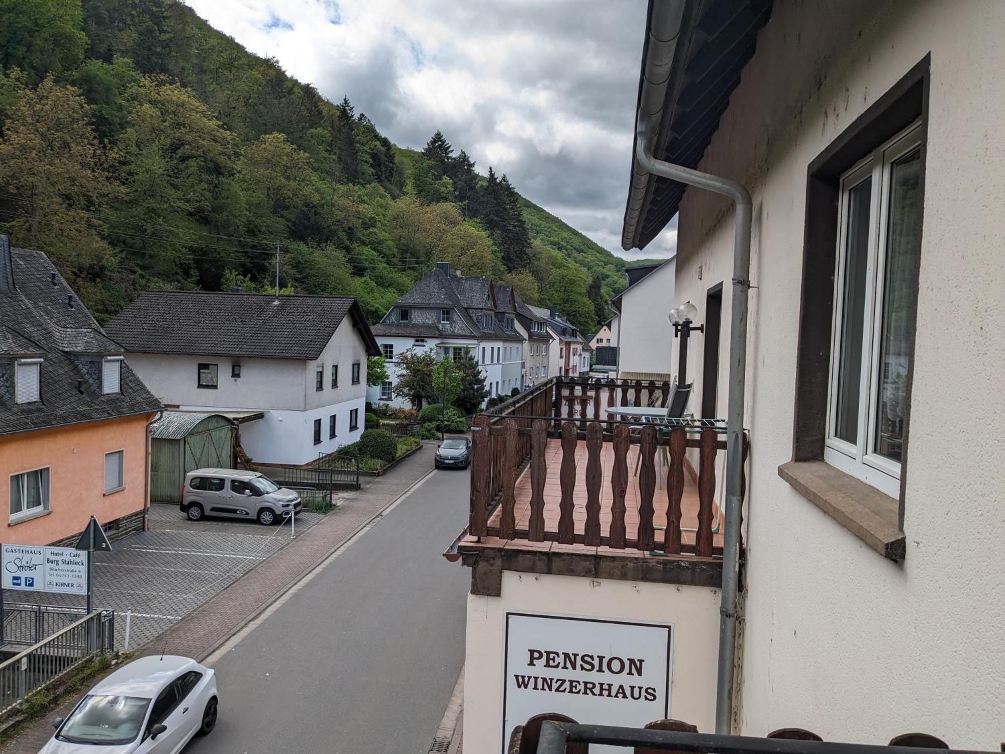 Hotel Pension Winzerhaus Bacharach Exterior foto